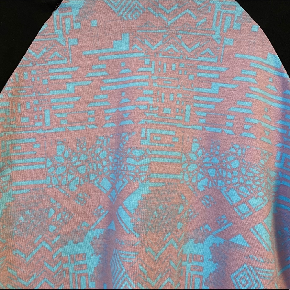 LuLaRoe Randy Top - Picture 4 of 4